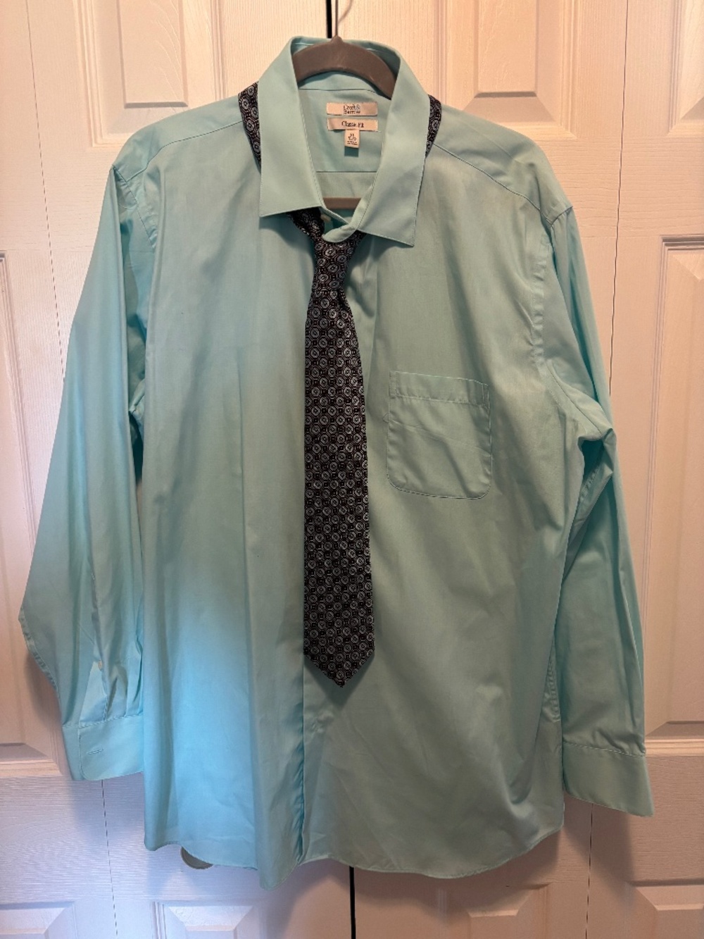 Croft & Barrow Men’s XL Aqua Blue Classic Fit Dress Shirt with Tie